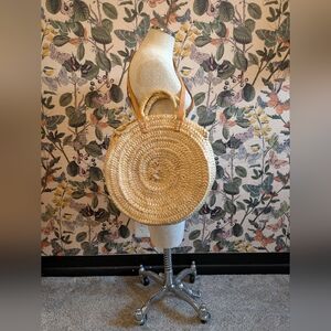 Round Straw Tote Bag with Tan Handles